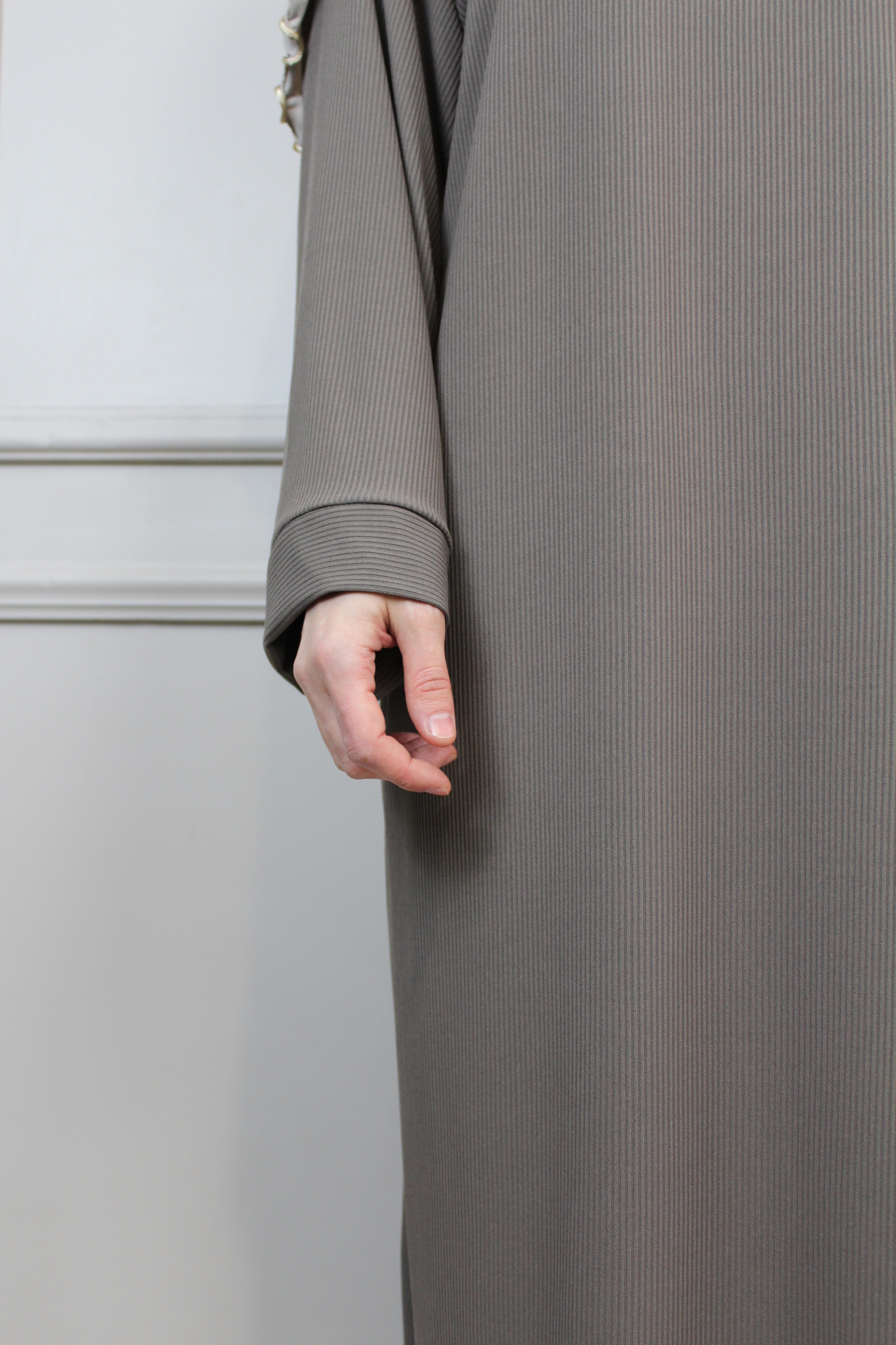 Abaya Amanah gerippt