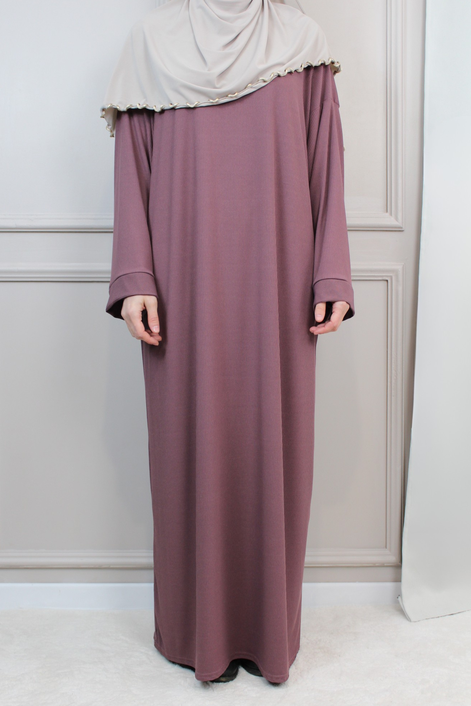 Abaya Amanah gerippt