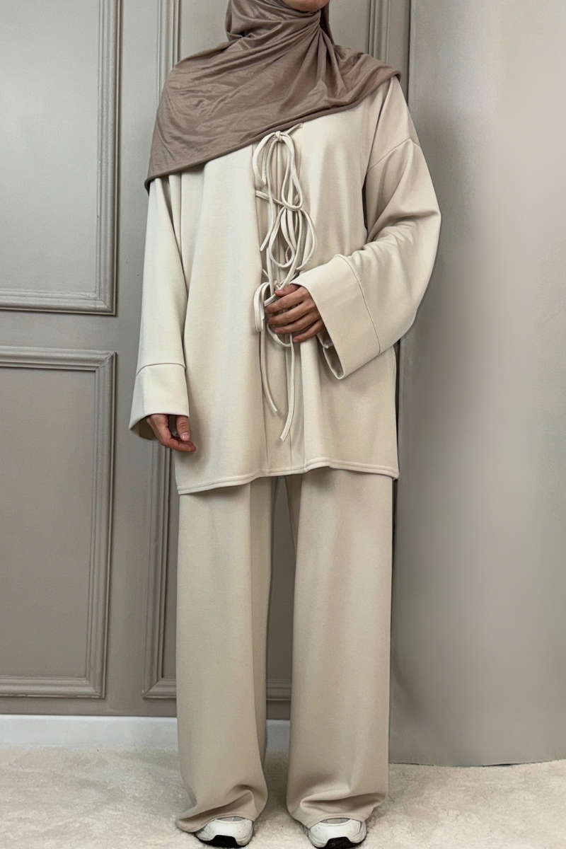 Zweiteiler Neyla mit Hose Beige