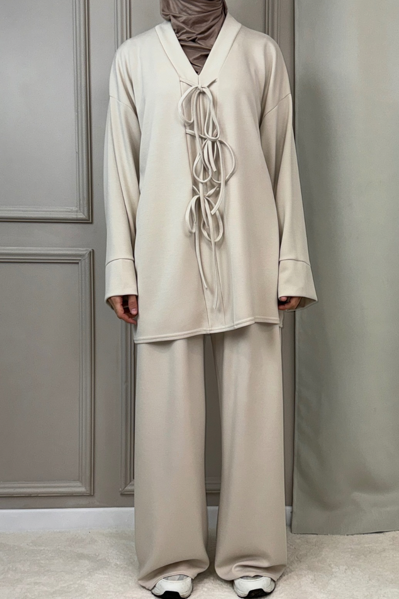 Zweiteiler Neyla mit Hose Beige