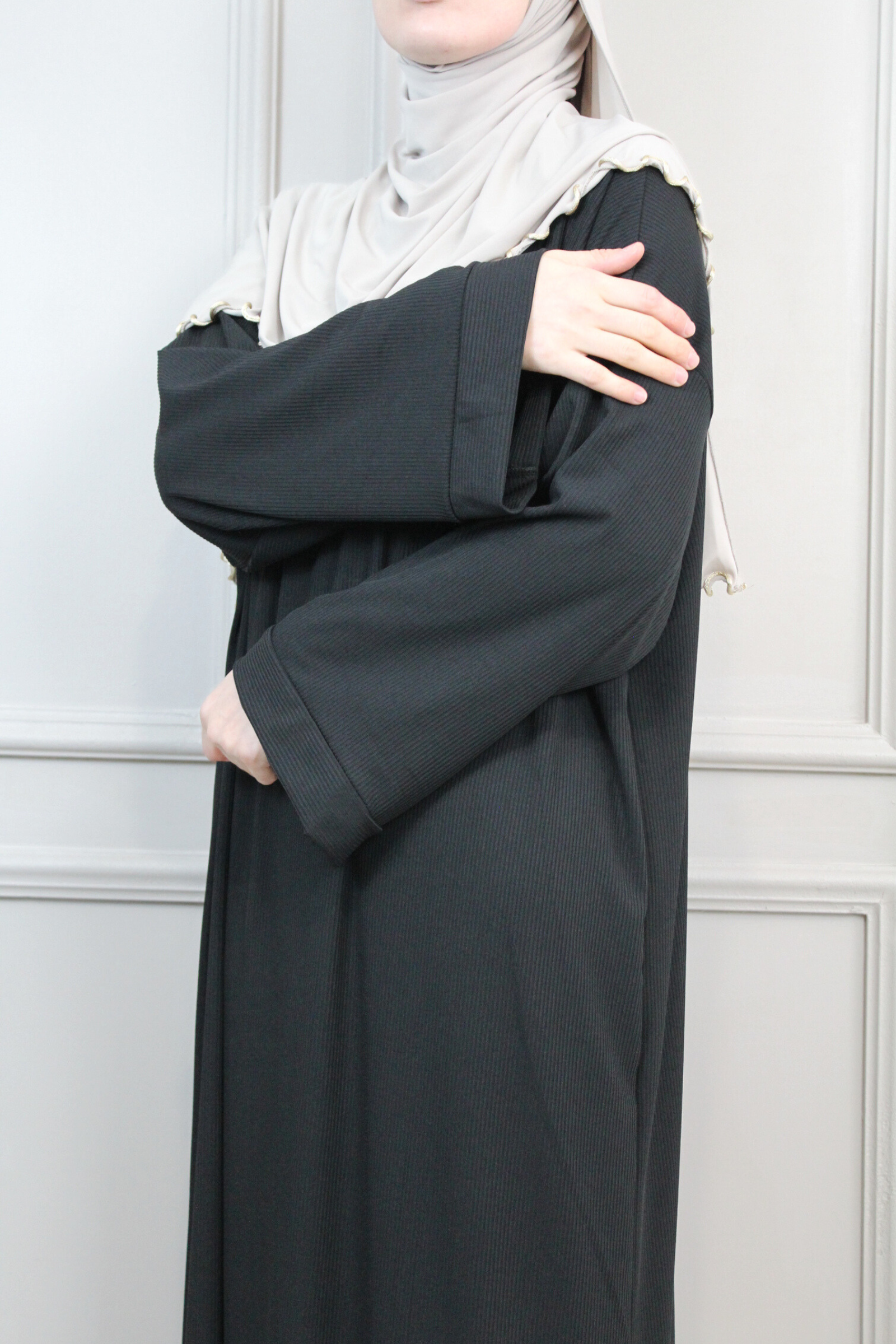 Abaya Amanah gerippt