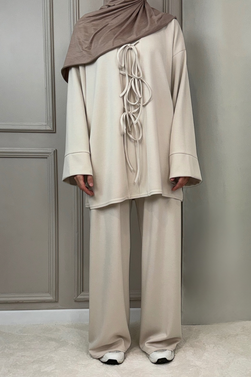 Zweiteiler Neyla mit Hose Beige