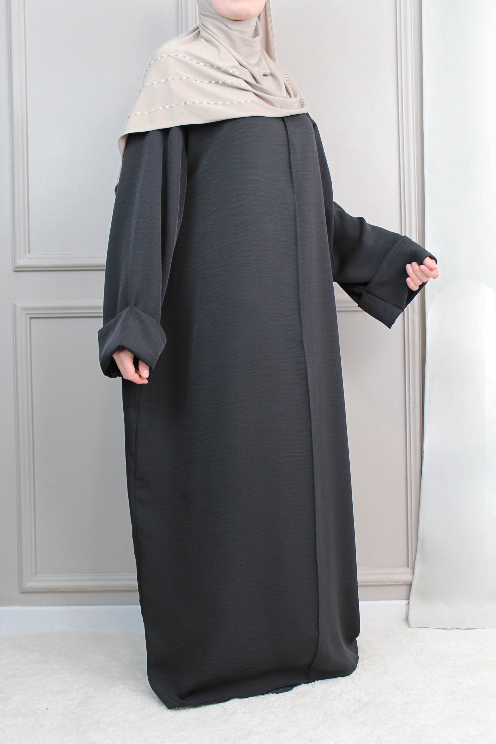 Abaya Mina