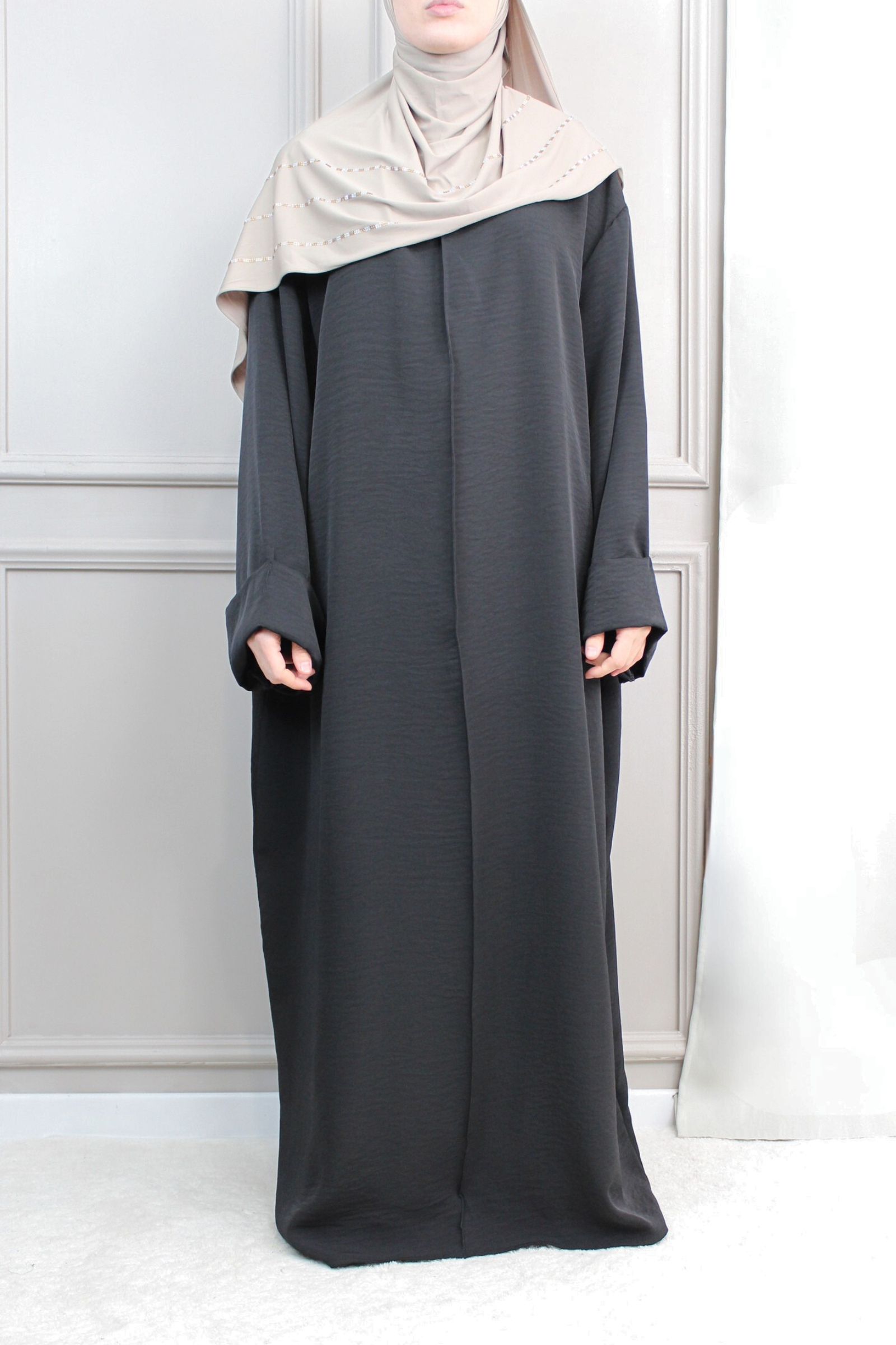 Abaya Mina